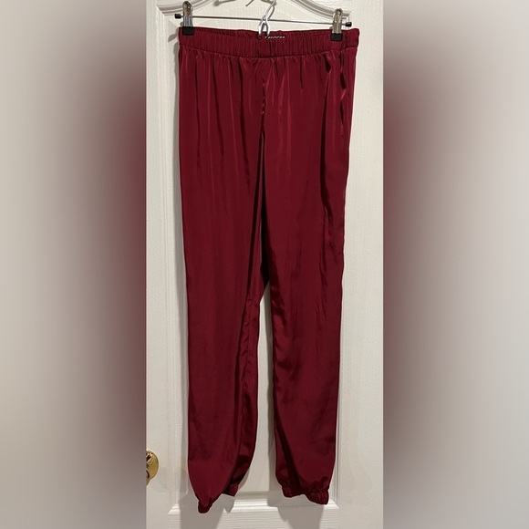 Express maroon polyester pull on silky pants size XS - Picture 1 of 4